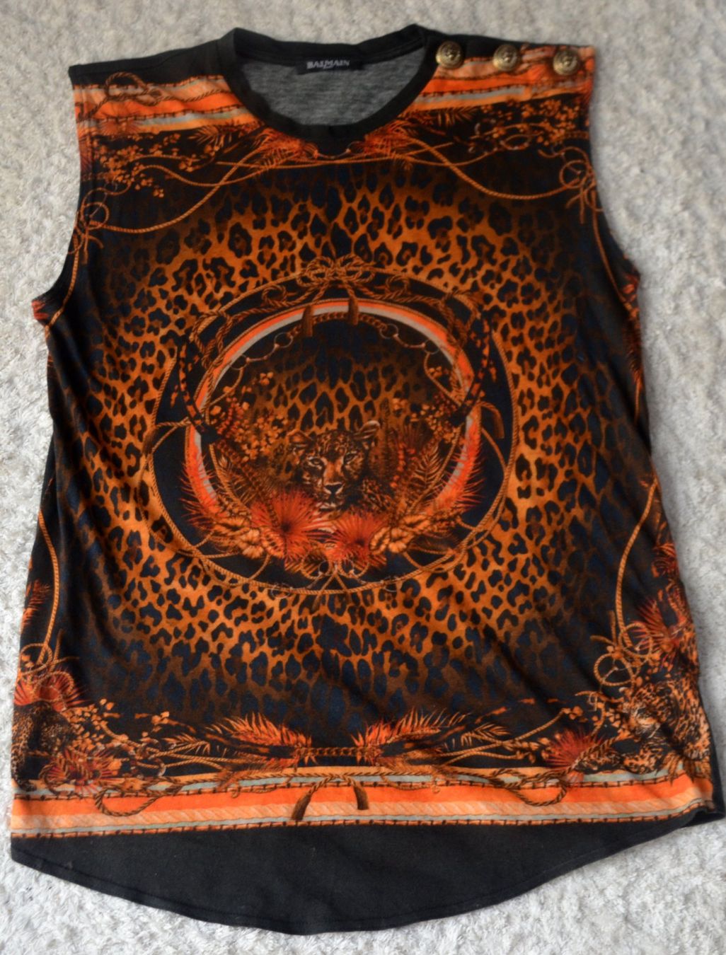Balmain T-shirt: Balmain Top T-Shirt 38 – Usato da Collonges venduto da arashee