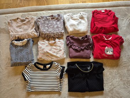 10x Mädchen Baby Kleider Gr. 62-80 - Kleiderpaket