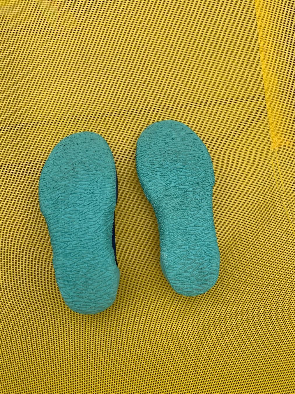 Scarpe per ragazzi: Neopren Badeschuhe Kinder – Usato da Bonstetten venduto da cerberusdvd 3