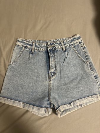 Kurze Hose