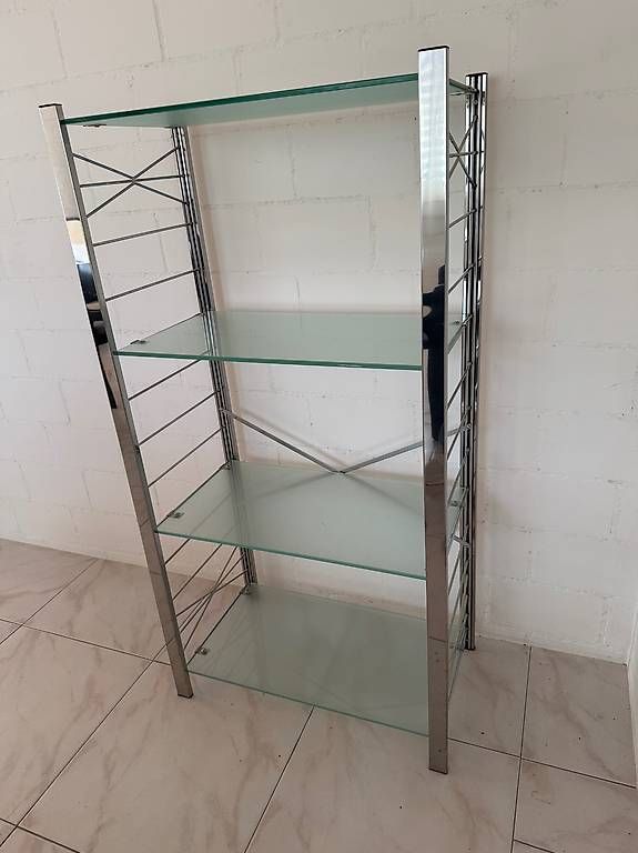 Scaffali: Glasgestell / Bürogestell – Usato da Zuchwil venduto da Olea 1
