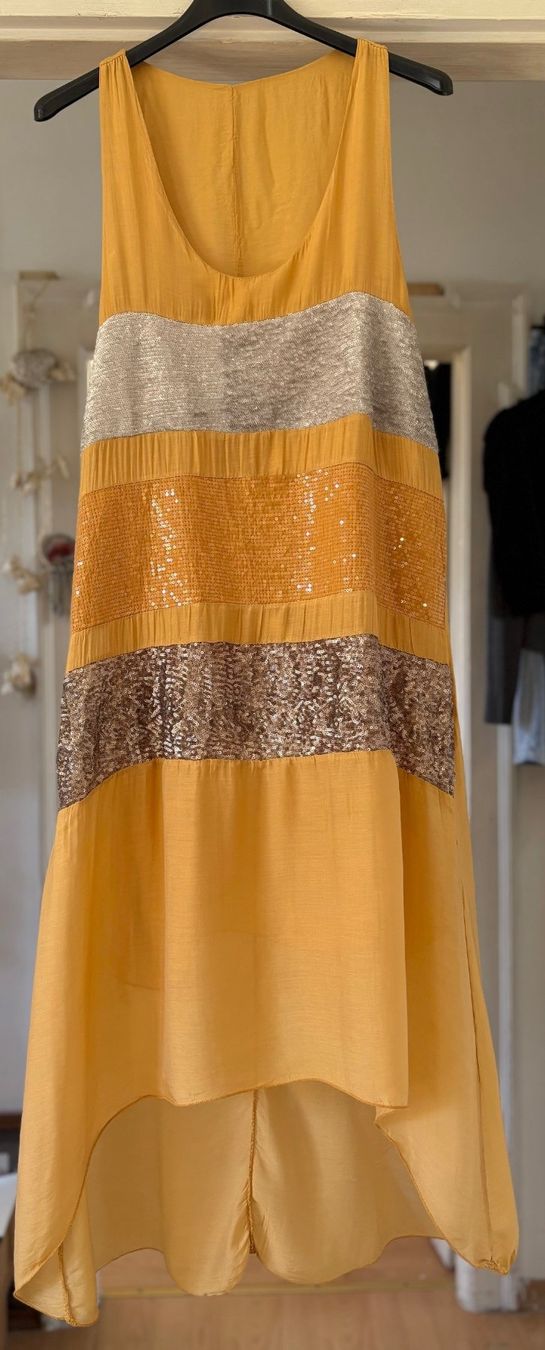 Rosso35 Robes: LONGUE ROBE AVEC SOIE! M – Neuf avec emballage d'origine à Locarno par NicoNion