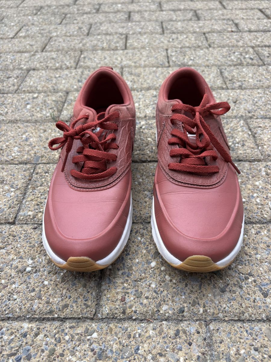 Nike Chaussures femmes: Nike Damenschuhe – D'occasion à Hendschiken par besusu 1