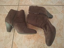 Bottines grandeur 37 marque Ariane