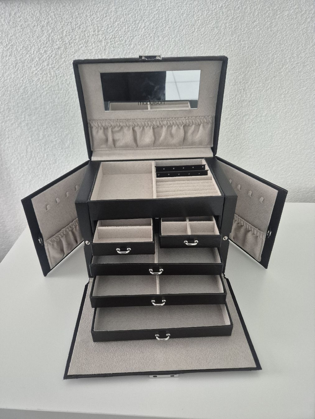 Schmuckkästen: Coffret à bijoux – Gebraucht aus Granges-Paccot von smo_dp89 2