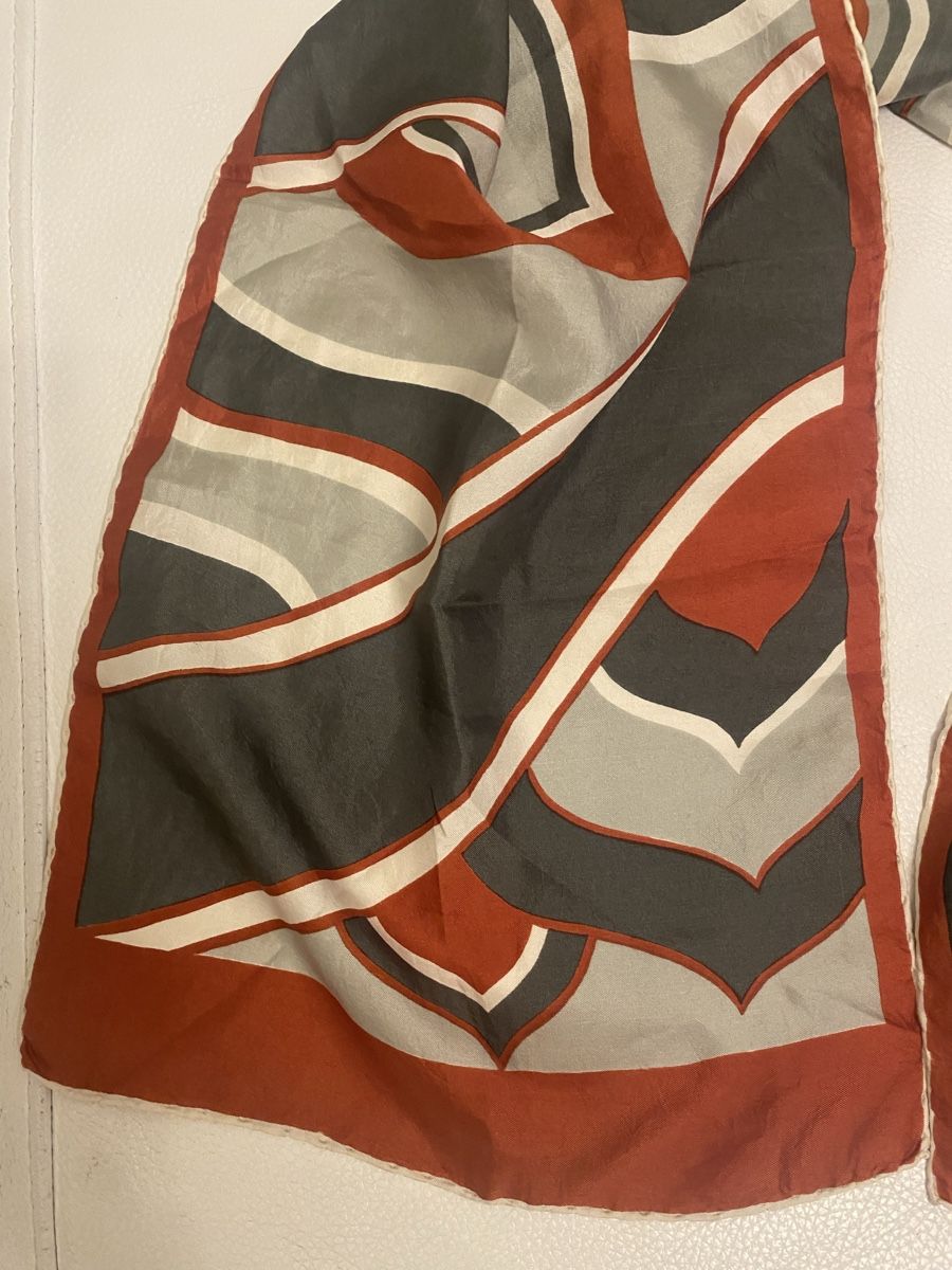 Foulard & Sciarpe: Seiden Schal 🌸 – Usato da Opfikon venduto da Luis144