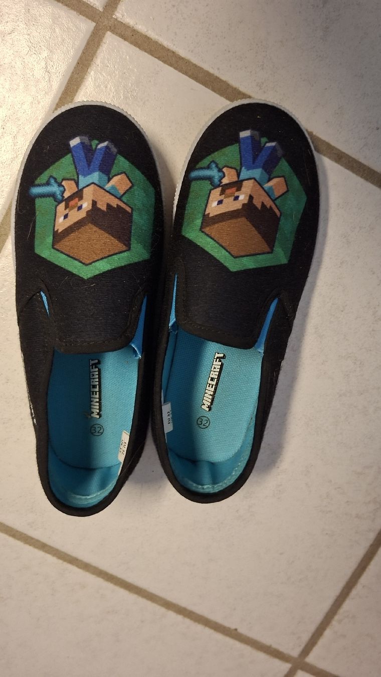 Chaussures garçon: Finken Gr. 32 Minecraft – D'occasion à Safnern par Brionne