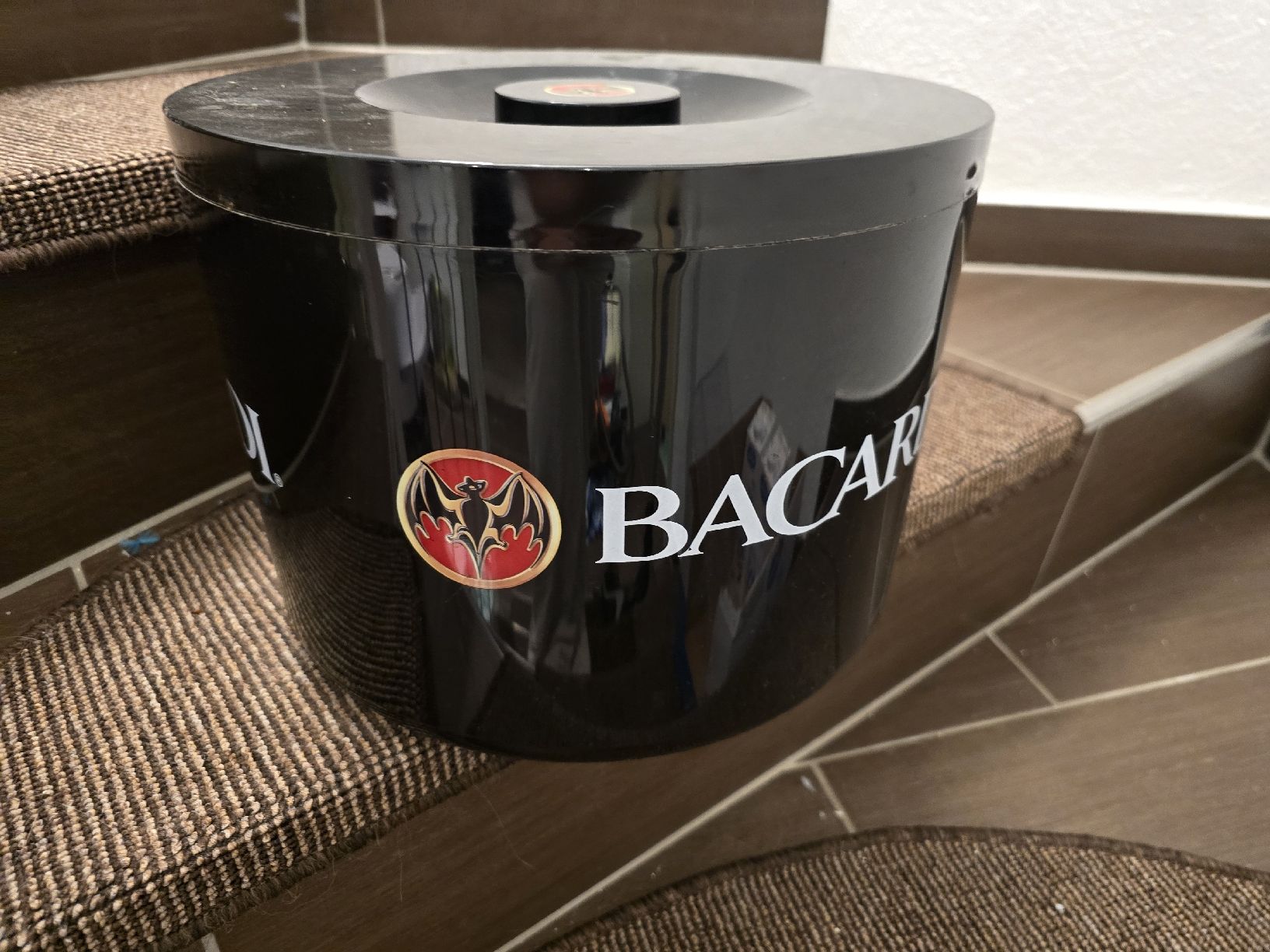 Contenitori & Simili: Bacardi Eisbehälter schwarz mit Deckel – Usato da Bichelsee venduto da miss_cool