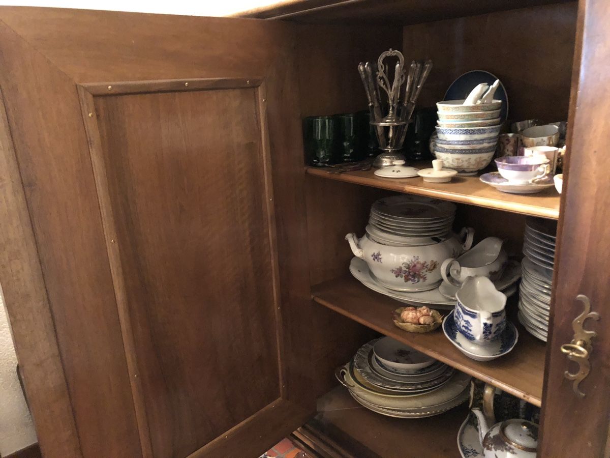 Credenze: Elegantes Buffet – Usato da Fällanden venduto da Sariko 2