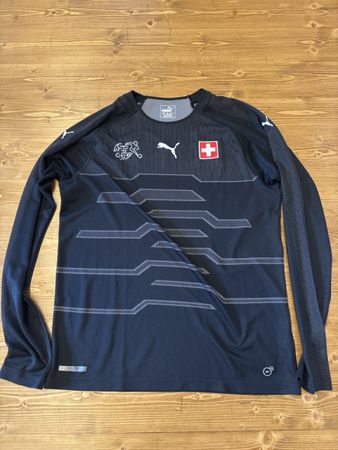 Puma Fussballshirt Schweiz Grösse L Langarm Schwarz