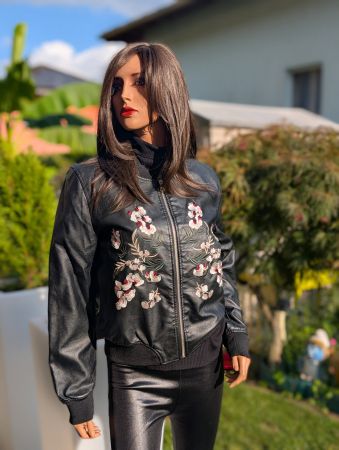 KUNSTLEDER JACKE MIT STICKEREI - NEU (GR. M)