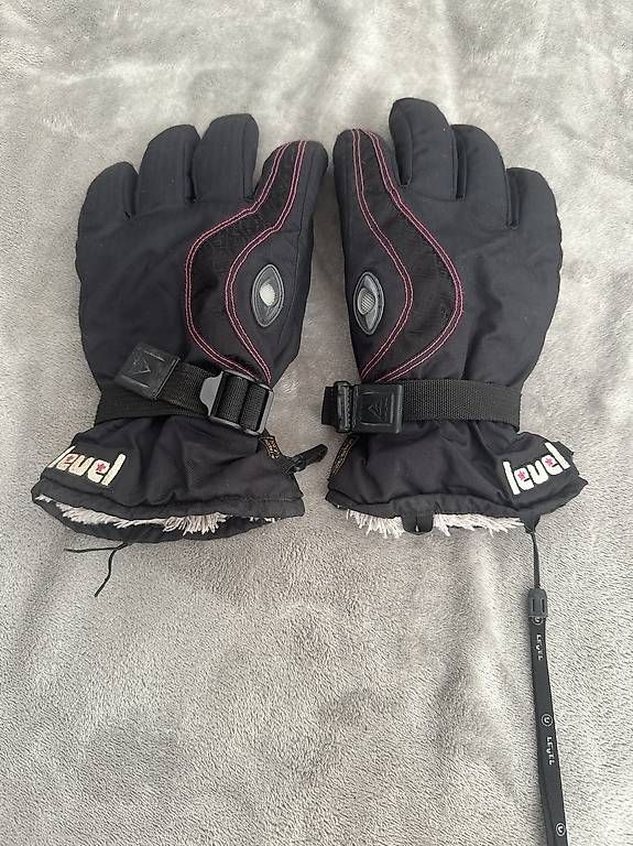 Guanti & manicotti: Skihandschuhe – Usato da Oberburg venduto da tamiara_2