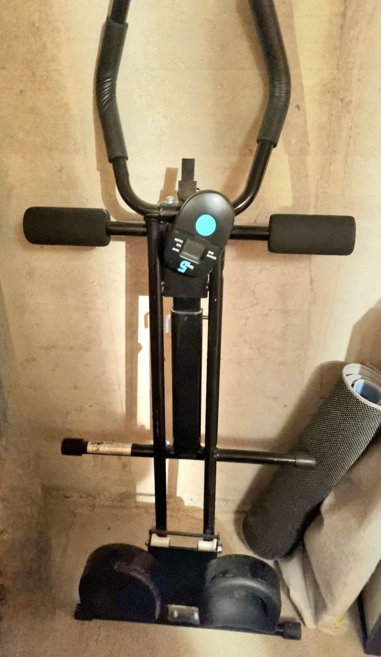 Hometrainer: Appareil musculation abdos et dos – Usato da Forel (Lavaux) venduto da Labradoritedoree74 1