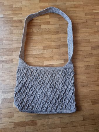 Sac à bandoulière en maille macramé tressée gris clair 30 cm