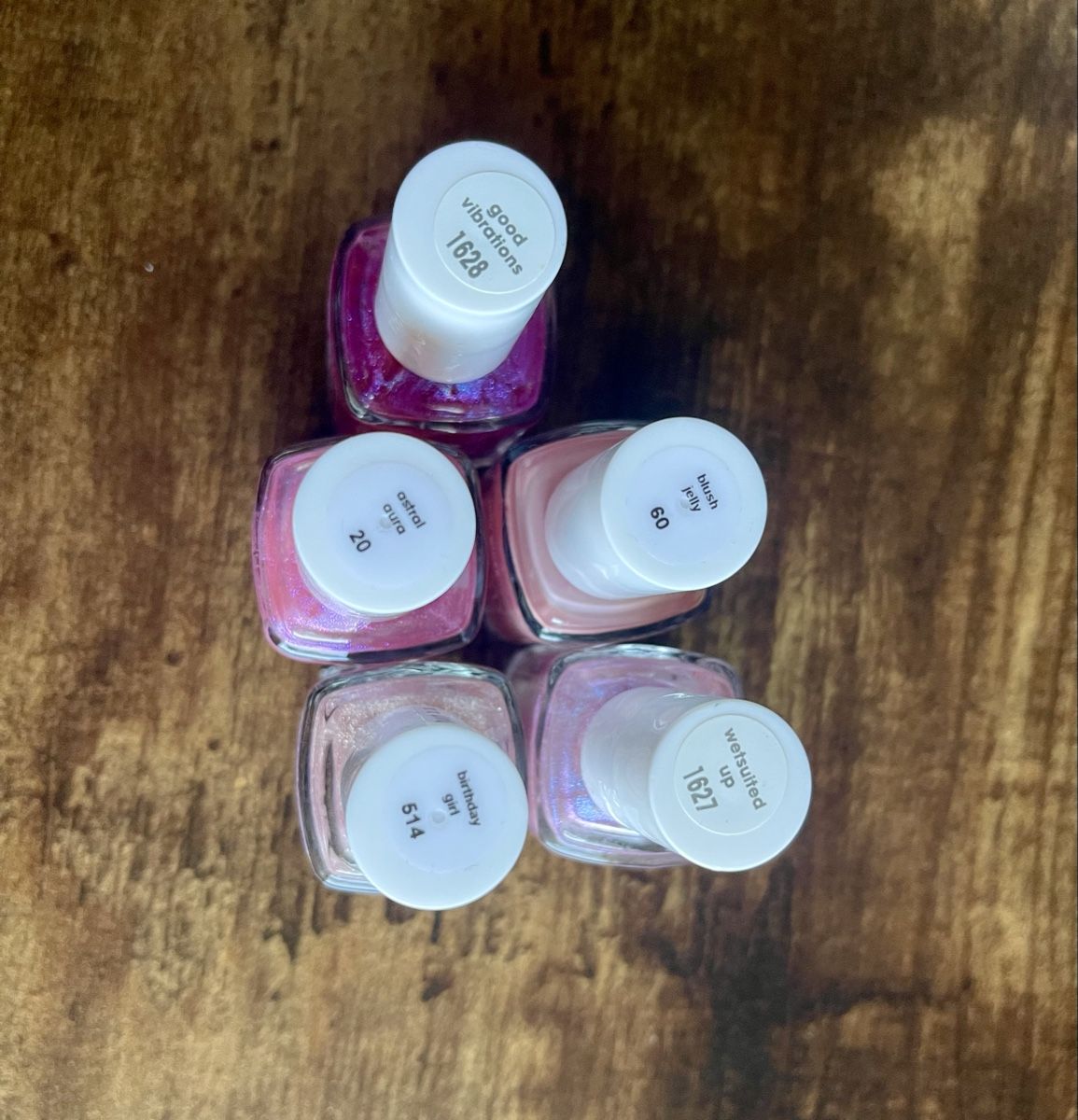 Essie Smalto per unghie: Lot de vernis rose ESSIE – Usato da Chêne-Pâquier venduto da ofly_1987 1