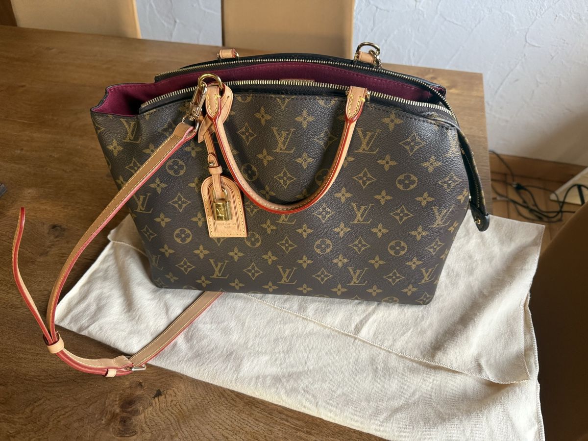 Louis Vuitton Borse da donna: Louis Vouitton Grand Palais MM MNG – Usato da Schlatt TG venduto da Fierakira