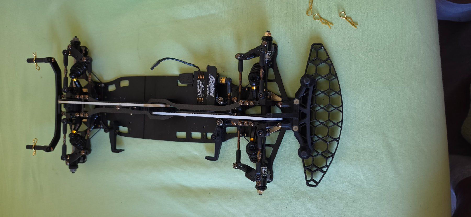 Modellismo RC: RC Auto AXON 1:10 Karosserie Set mit Chassis – Usato da Zürich venduto da Heute99 4