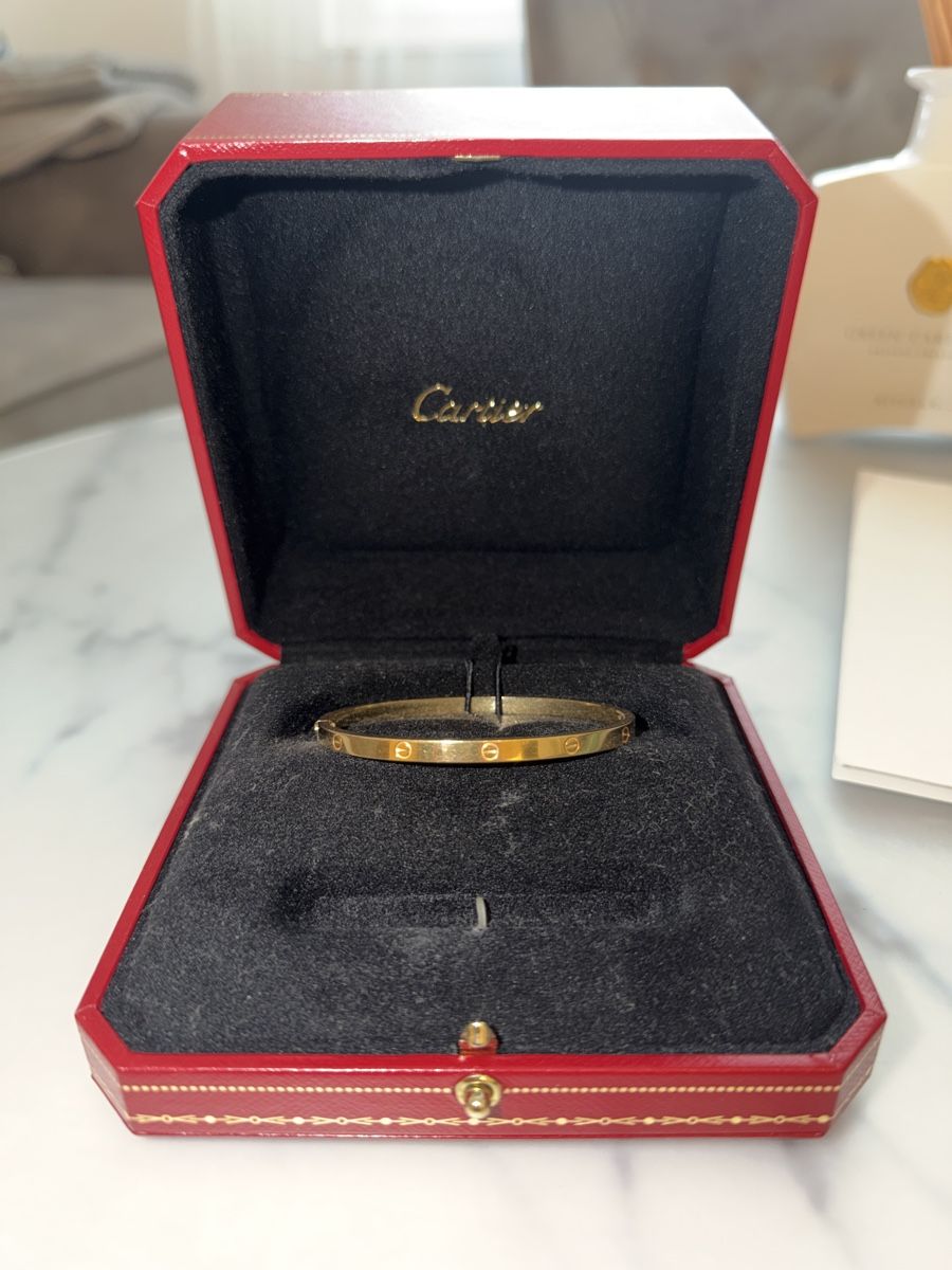 Cartier Armbänder & -reifen: Cartier Love Bracelet small Grösse 17 – Gebraucht aus Wetzikon ZH von ALENARA