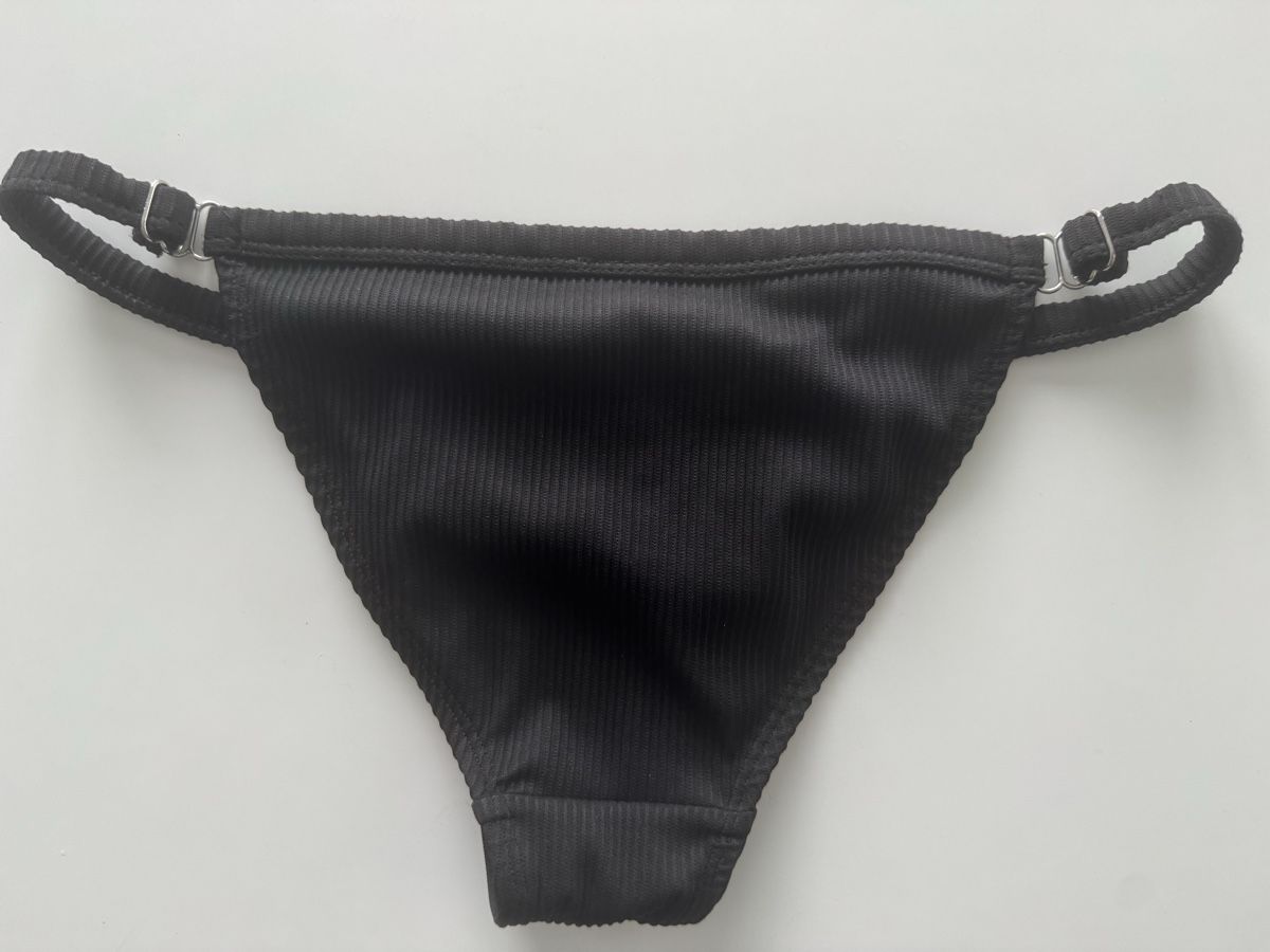 H&M Badekleider & Bikinis: Bikini Hose schwarz gerippt Grösse S neu – Neu (gemäss Beschreibung) aus Arbon von leu_g29t 1