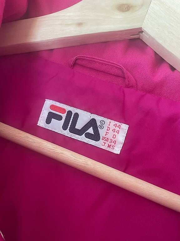 Fila Jacken: Fila Vintage pink Winterjacke Gr. 44 – Gebraucht aus Zürich von ani_8d5j 2