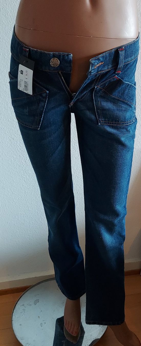 Jeans: Neue ITV Damen Jeans Gr. 28 – Nuovo e nell'imballaggio originale da Basel venduto da Mazzo84