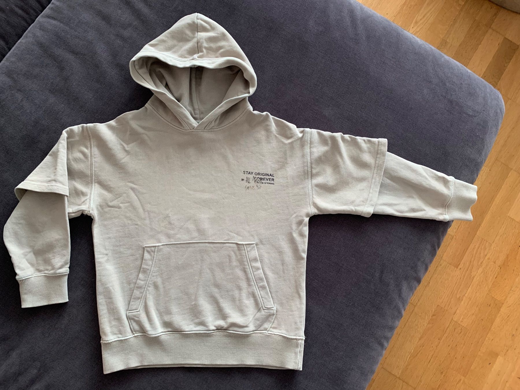 Pullover & Sweatshirts: Pullover Trainerhosen Junge Gr. 128 – Gebraucht aus Bülach von engeli92 4