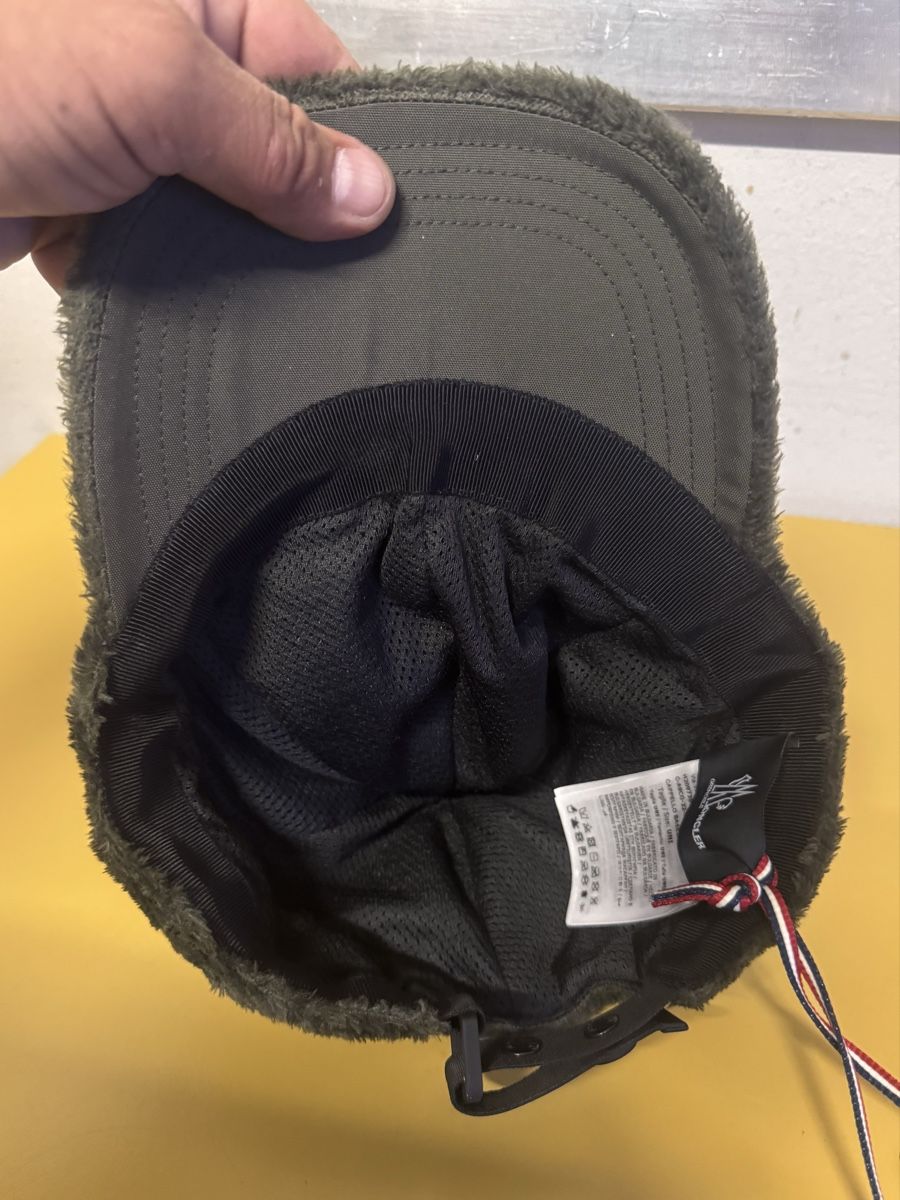 Altro in  Abbigliamento & Accessori: Kappe neu  – Nuovo (secondo la descrizione) da Schlieren venduto da Freundlich02 4