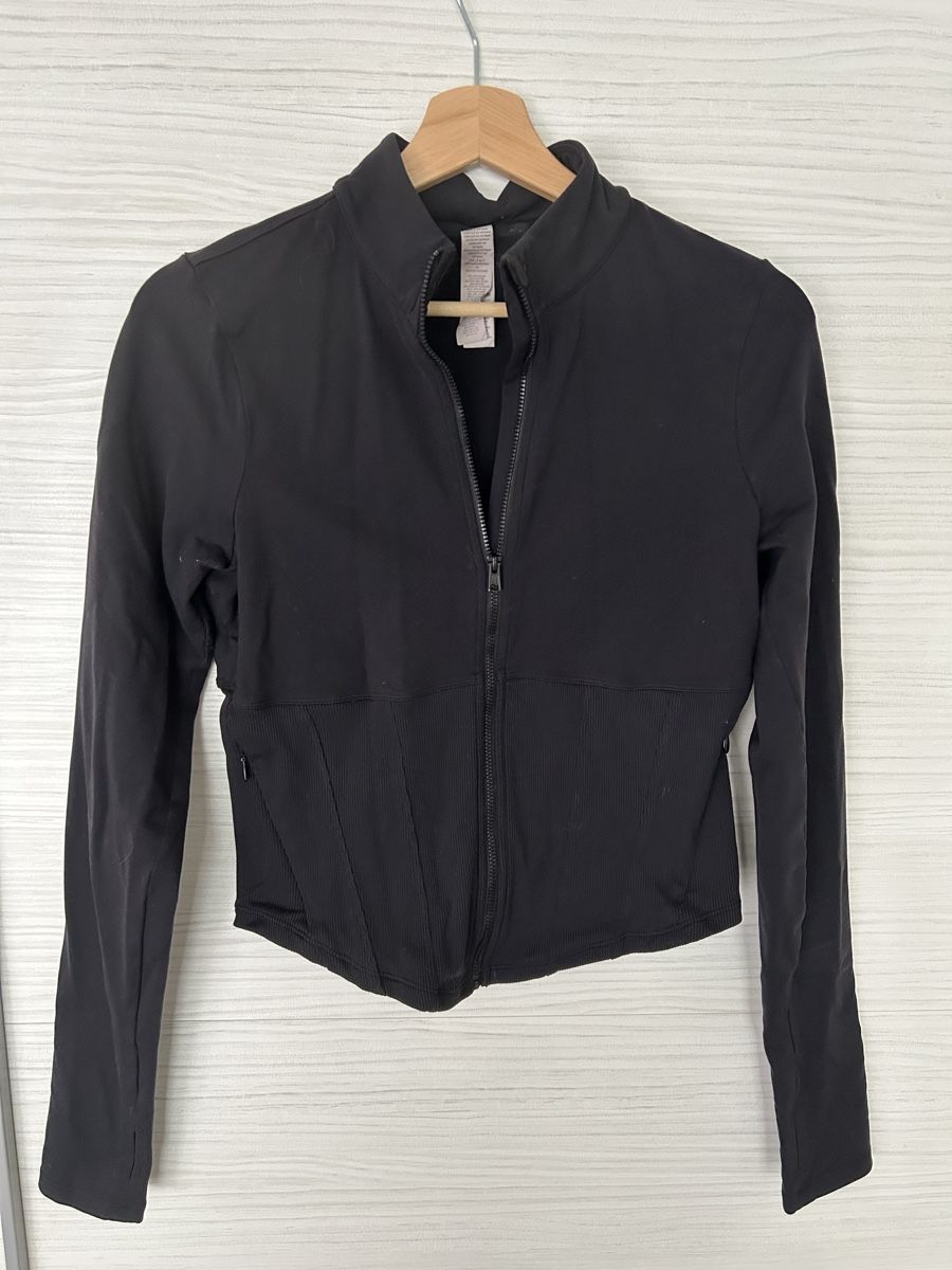 Alo Yoga Airbrush Corset Full Zip Jacke - Gr. M (Gebraucht) in Zrich fr  CHF 40  mit Lieferung auf Ricardo kaufen