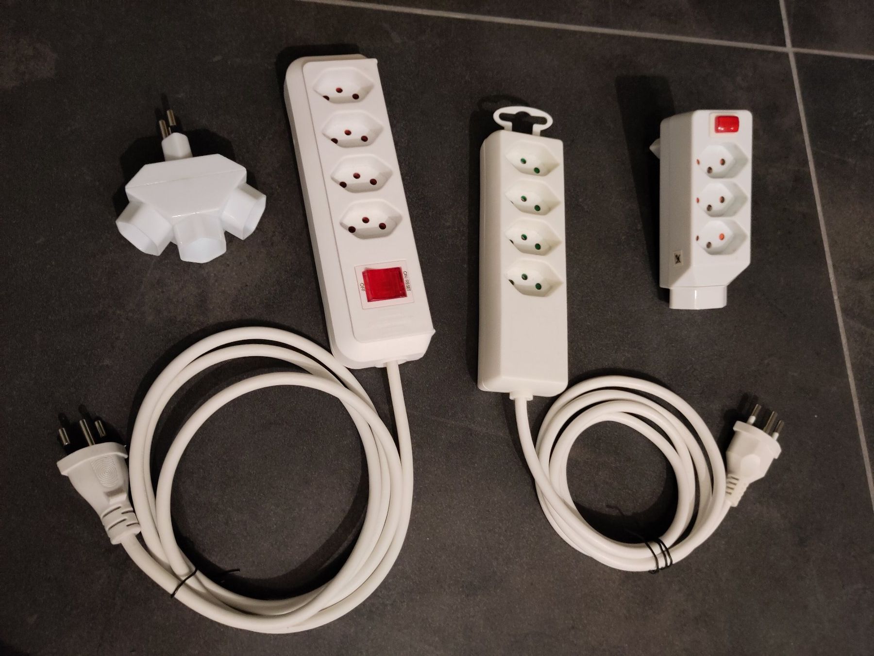 Alimentazione elettrica: Steckdosenleisten Set – Usato da Balzers venduto da timothy81 1