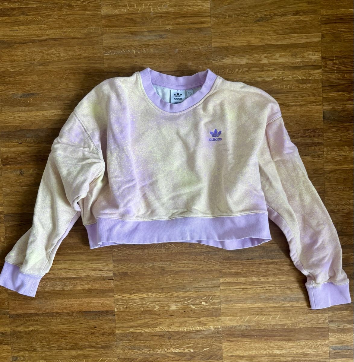 Adidas Lotti & Set di vestiti: Adidas Outfit Pullover & Shorts (grösse S) – Nuovo (secondo la descrizione) da Zürich venduto da nowaistplease 3
