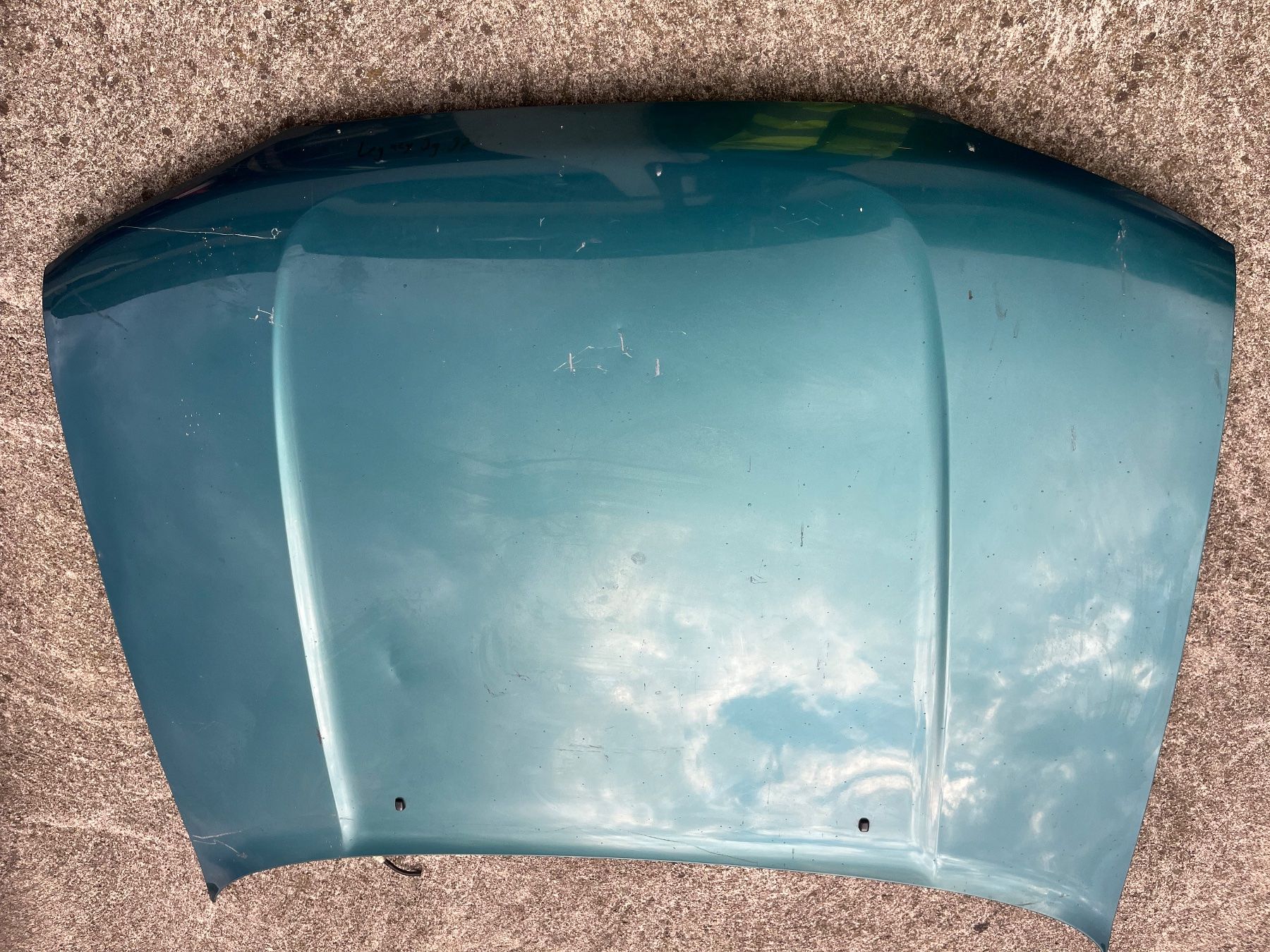 Subaru Tutti pezzi di ricambio auto: Motorhaube Subaru Legacy – Usato da Dällikon venduto da CH-Schrauber