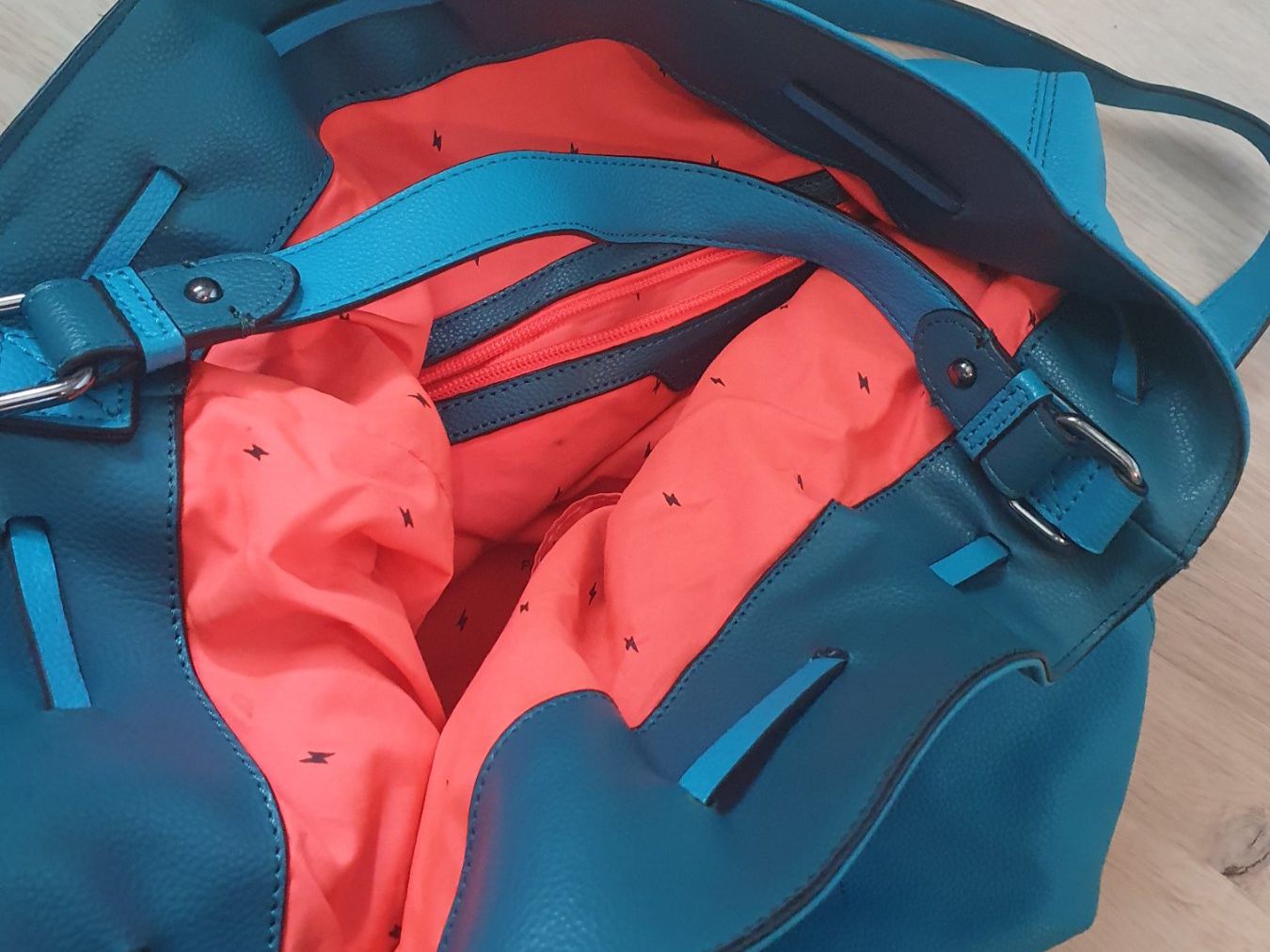 Taschen für Damen: Blaue Handtasche Paul's Boutique – Gebraucht aus Nussbaumen AG von jul_t76k 1