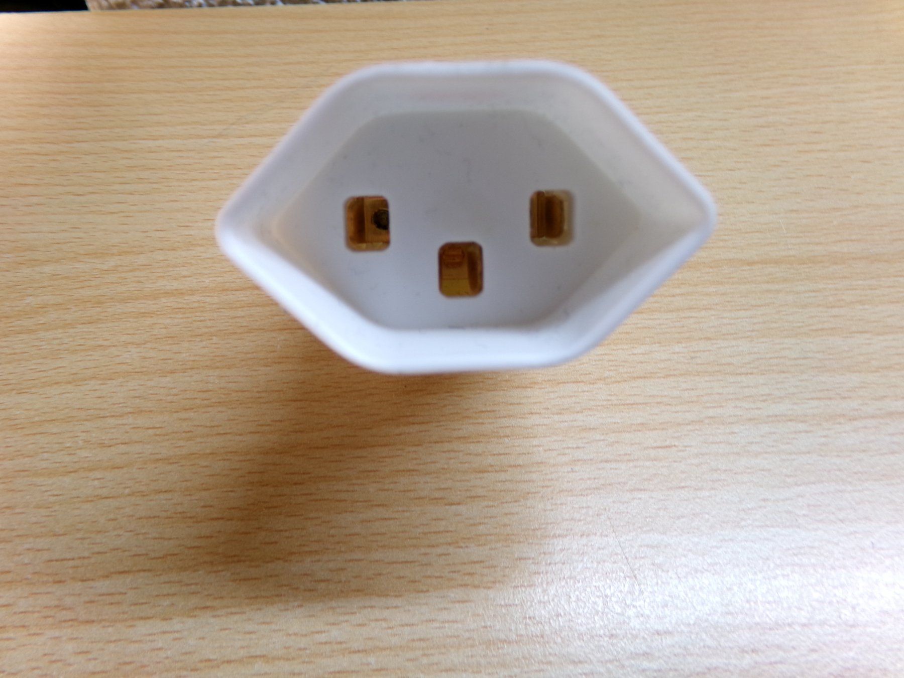 Laufwerke & Adapter: Deutsch-Schweiz Uebergangsstecker – Neu (gemäss Beschreibung) aus Hombrechtikon von Maloev17 3