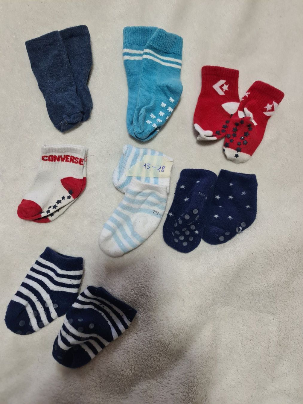 Calze per bambini: Chaussettes 7 paires tailles 15-18 – Usato da Orbe venduto da wulfnacht