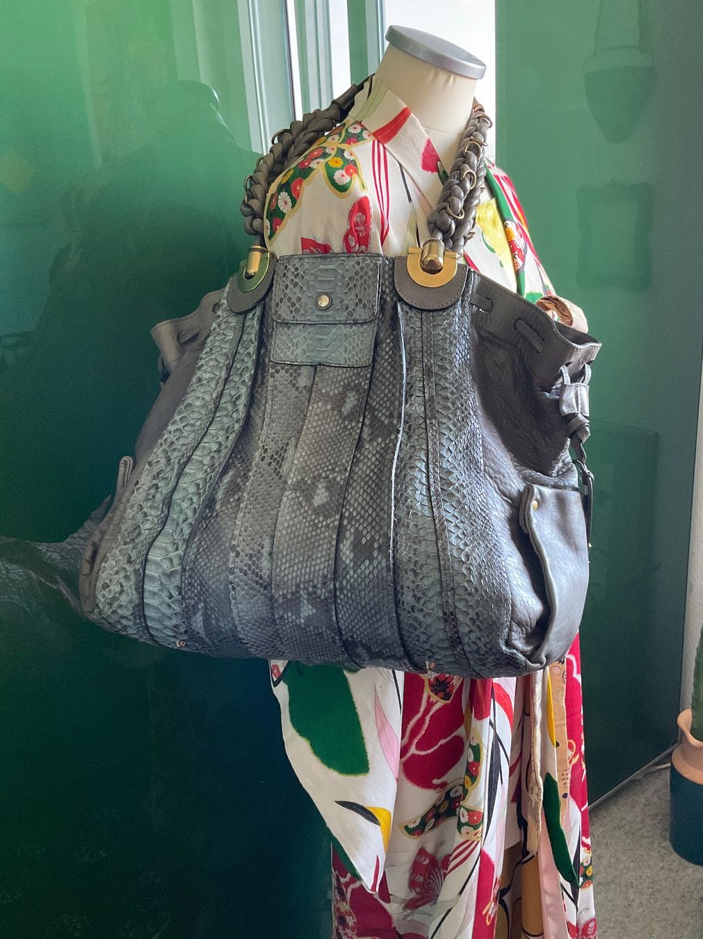 Chloé Sacs femmes: Chloé Heloise Grey Leather & Python Shopper Bag XL – Neuf (Voir description) à Birsfelden par Brut 1