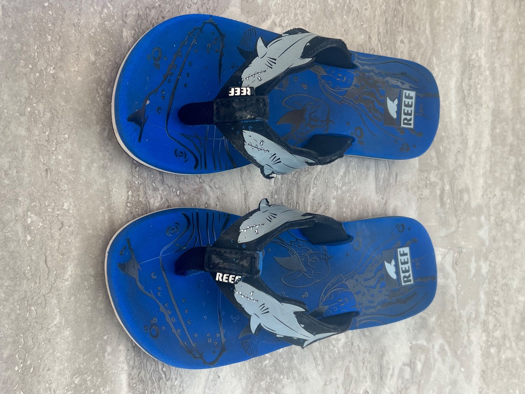 Billabong Scarpe per ragazzi: Tongs Billabong bleues taille 31 – Usato da Lausanne venduto da Flo1006
