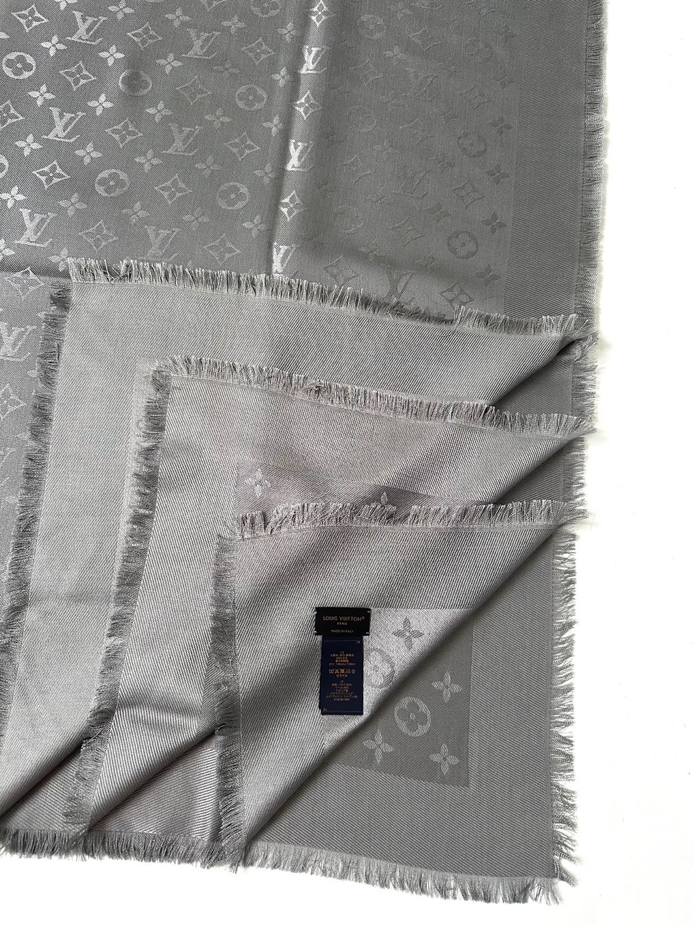 Louis Vuitton Foulard & Sciarpe: Louis Vuitton stola – Nuovo (secondo la descrizione) da Pregassona venduto da Reluxuryspace 5