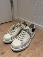 Alexander Mcqueen