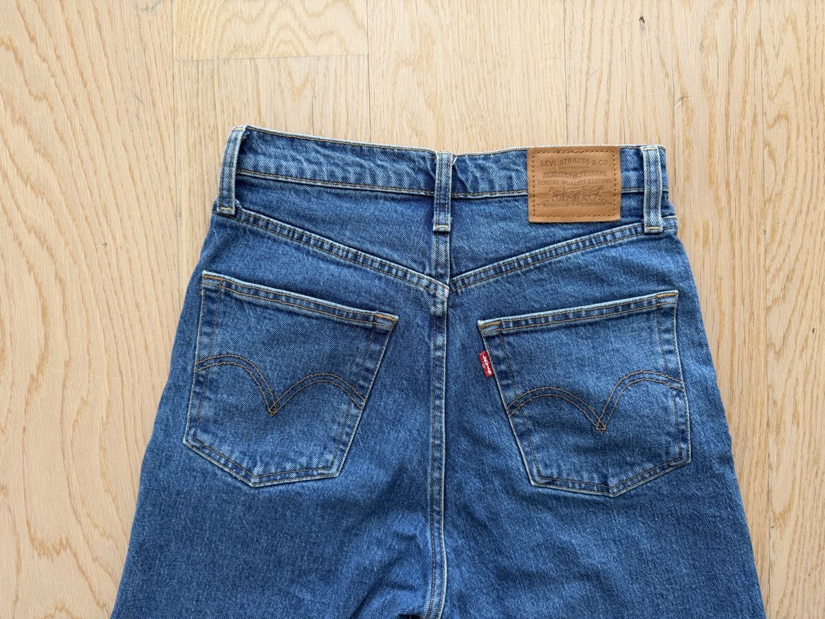 Levi's Jeans: Levis Ribcage Straight Gr.26 – Usato da Therwil venduto da srosselli 4