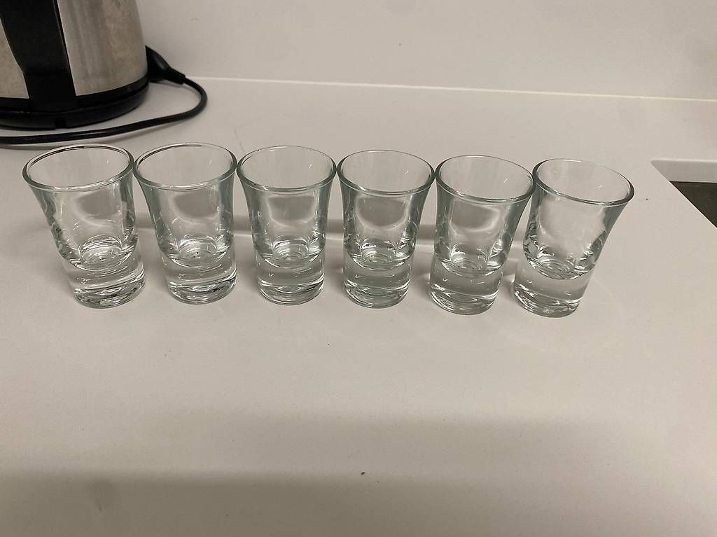 Gläser: Totally 6 new shot glass – Neu (gemäss Beschreibung) aus Thalwil von zhe_69pd