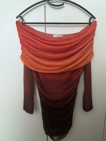 Haut Pretty Little Things taille 38