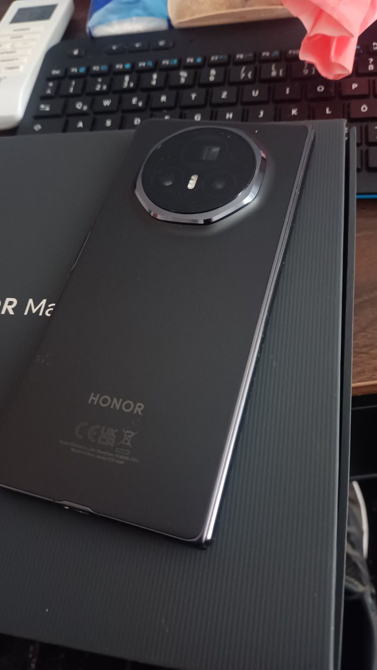 Honor Telefoni cellulari / Smartphones: Honor Magic V3 512GB Fold – Usato da Rorschach venduto da O_connor 2