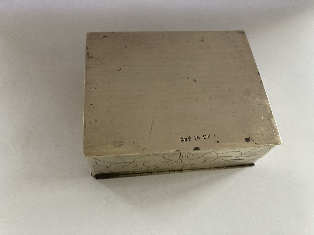 Dosen: Vintage-Messingdose aus China – Gebraucht aus Basel von Imack 2