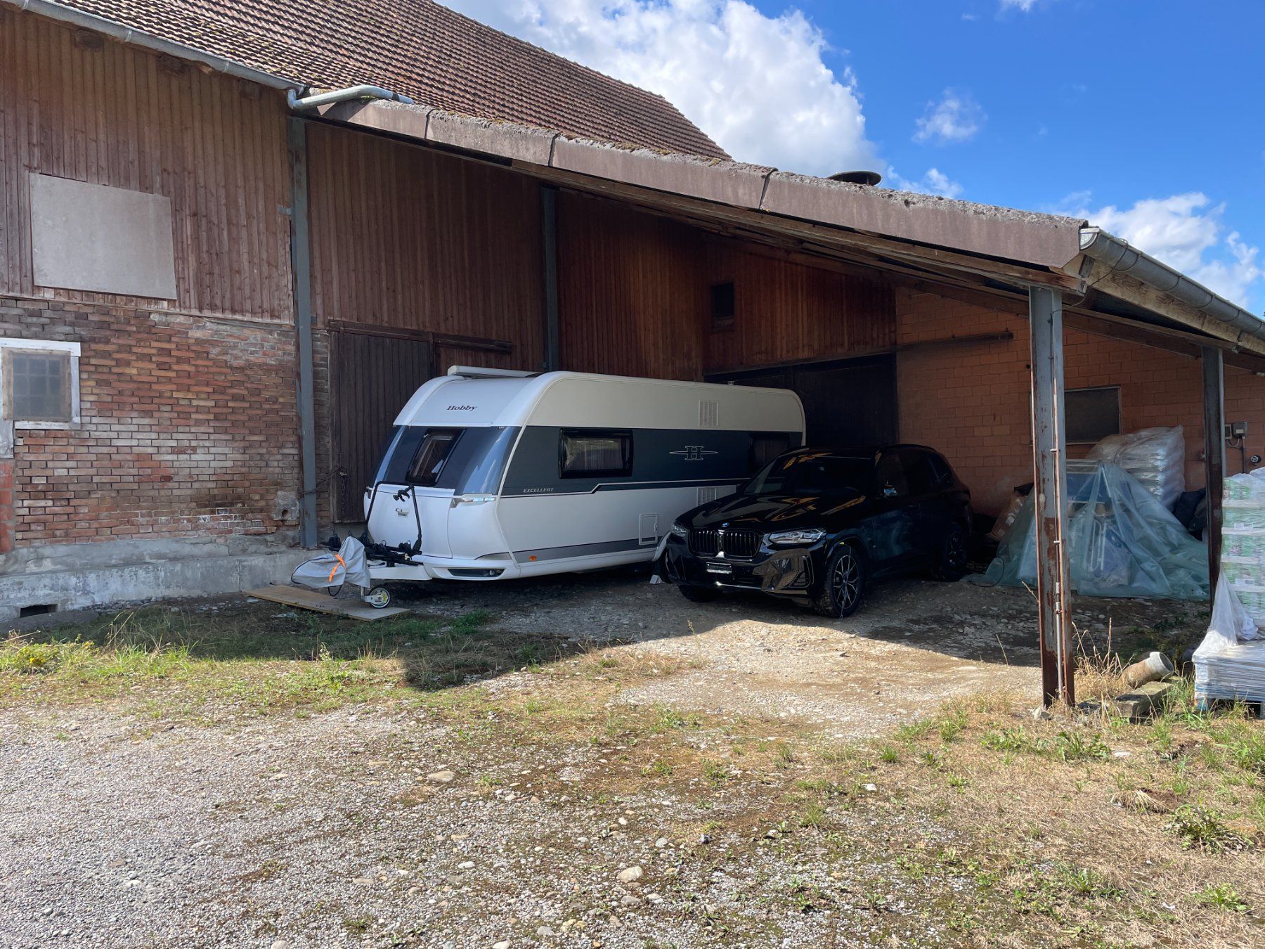 Veicoli da campeggio: Einstellplatz Wohnwagen Wohnmobil Boot – Usato da Arbon venduto da Saab930 1