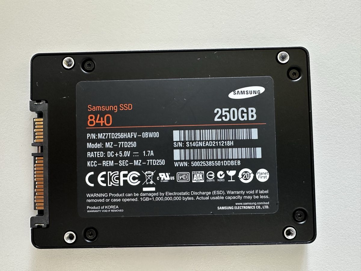 Samsung Harddisks: Samsung SSD 250GB – Gebraucht aus Beringen von Gook2 1