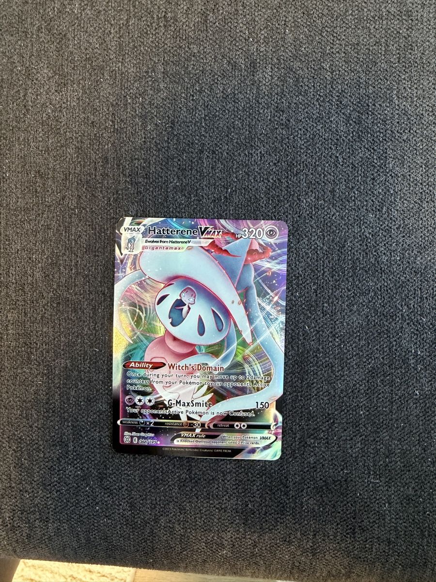 Pokémon Carte collezionabili: Pokémon Hatterene VMAX 066/195 – Usato da Liestal venduto da arl_6tv7