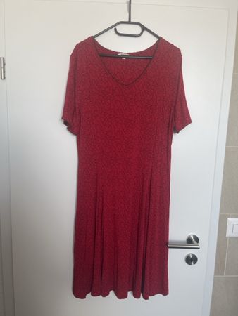 Damen Kleid Deerberg rot bedruckt Grösse L Zustand neu
