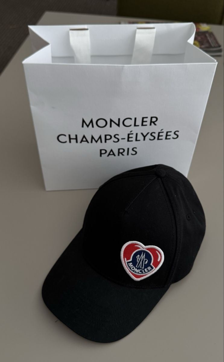 Moncler Hüte, Mützen & Caps: Moncler Logo Hat – Neu (gemäss Beschreibung) aus Origlio von sto_2pxf 1