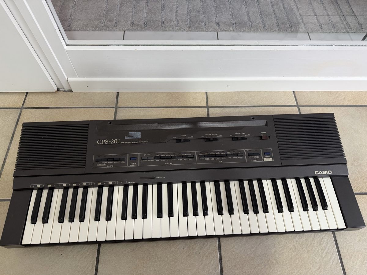 Casio Musikinstrumente: Keyboard CASIO cps-201 – Gebraucht aus Baden von nik_pjn8