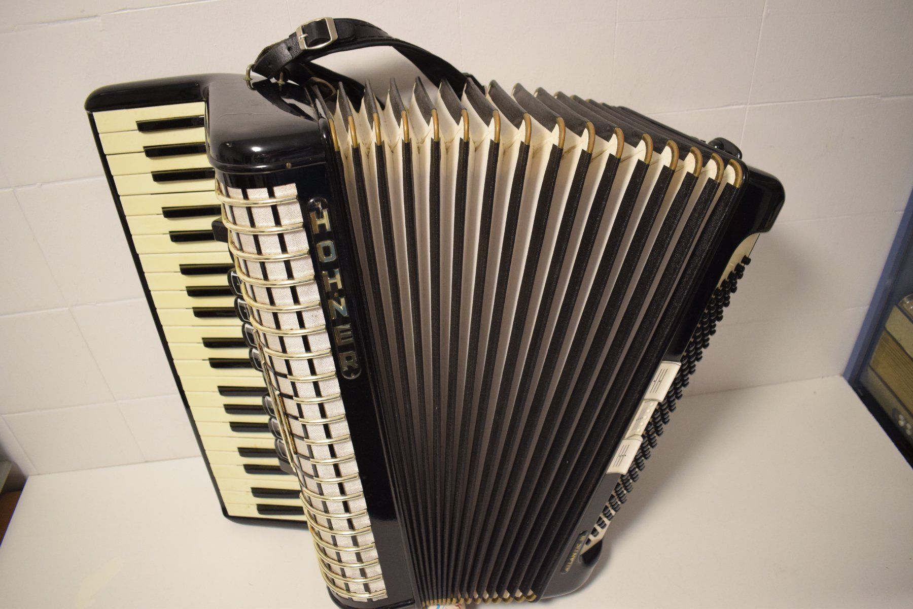 Hohner Strumenti musicali: Akkordeon Hohner Atlantic III – Usato da Zürich venduto da baumusik 6